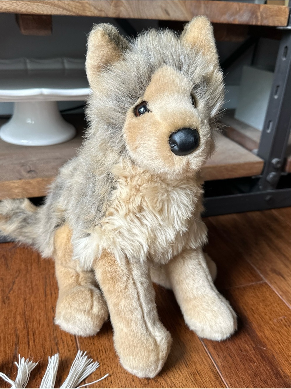 Douglas Cuddle Toys Tyson Wolf Plush #1836 Retired 2018 Stuffed Animal RARE HTF